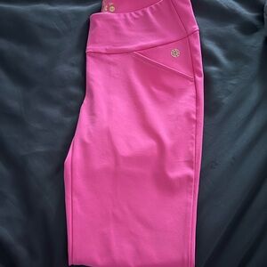 Pink Lilly Pulitzer Leggings!